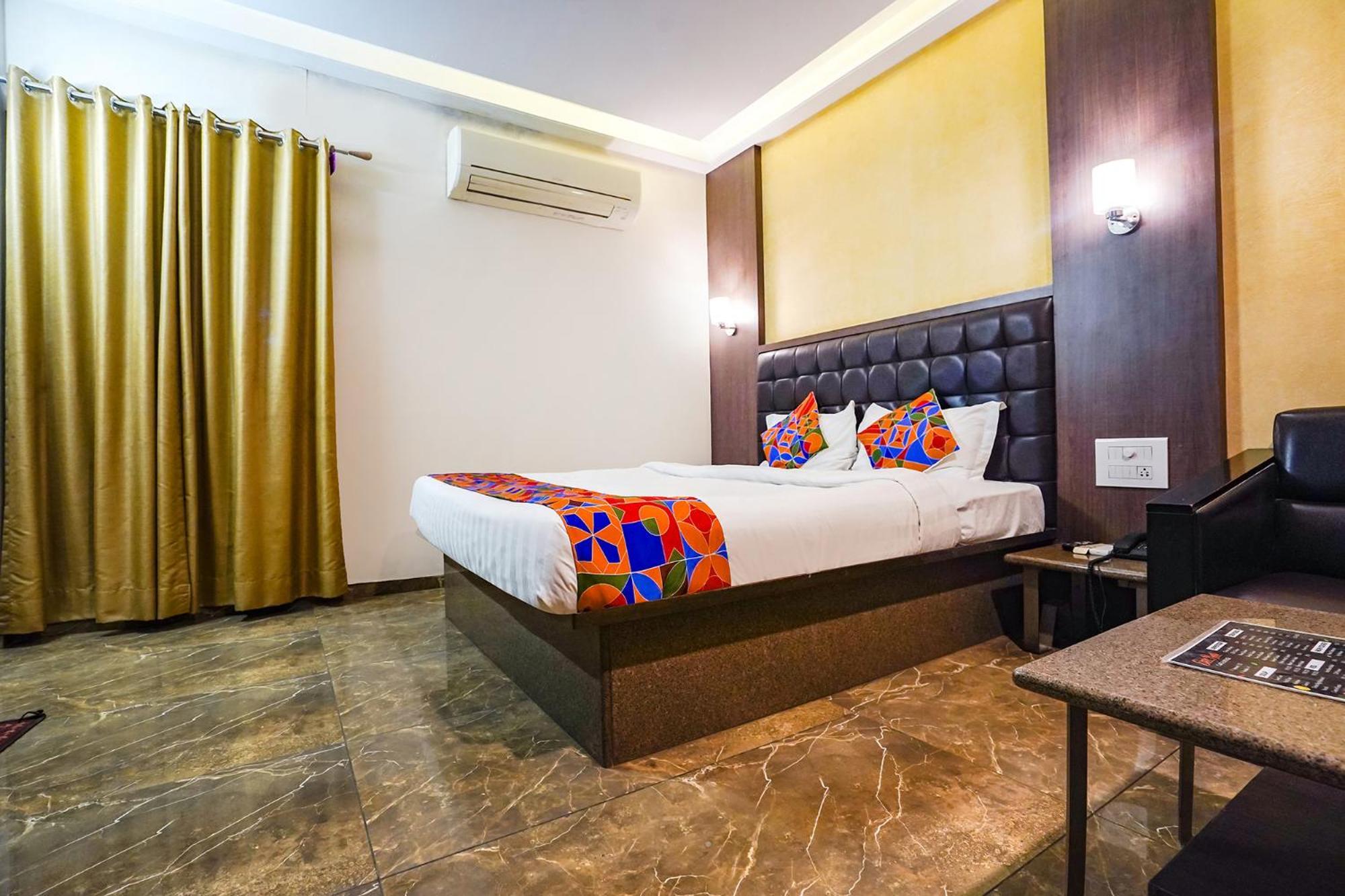 Fabhotel Jagannath - Nr Platinum Hospital, Sitabuldi Nagpur Buitenkant foto