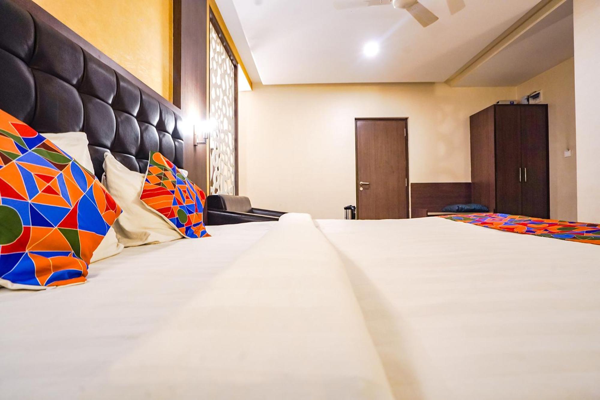 Fabhotel Jagannath - Nr Platinum Hospital, Sitabuldi Nagpur Buitenkant foto