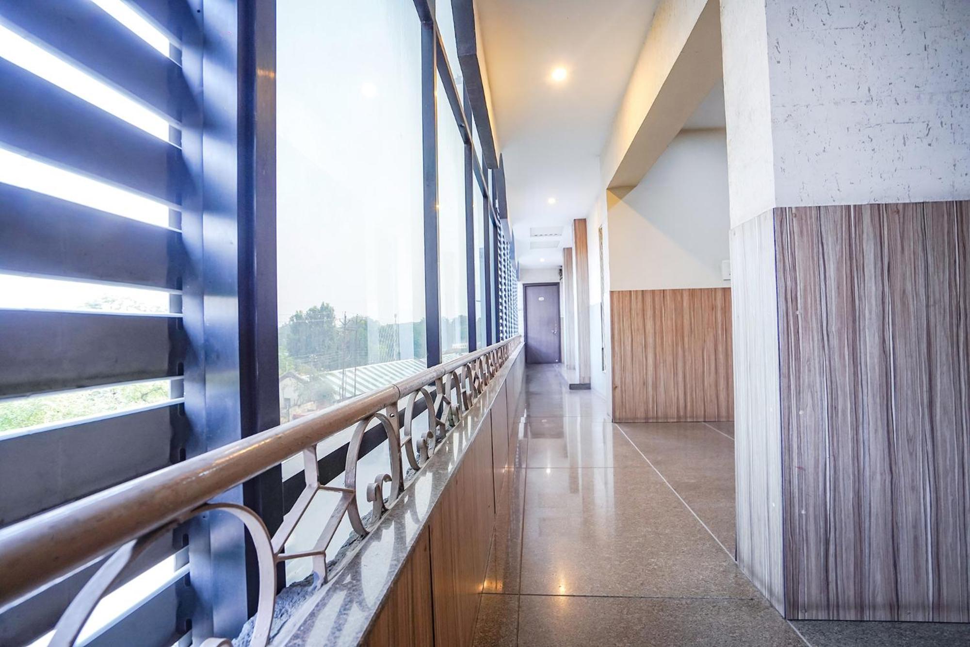 Fabhotel Jagannath - Nr Platinum Hospital, Sitabuldi Nagpur Buitenkant foto